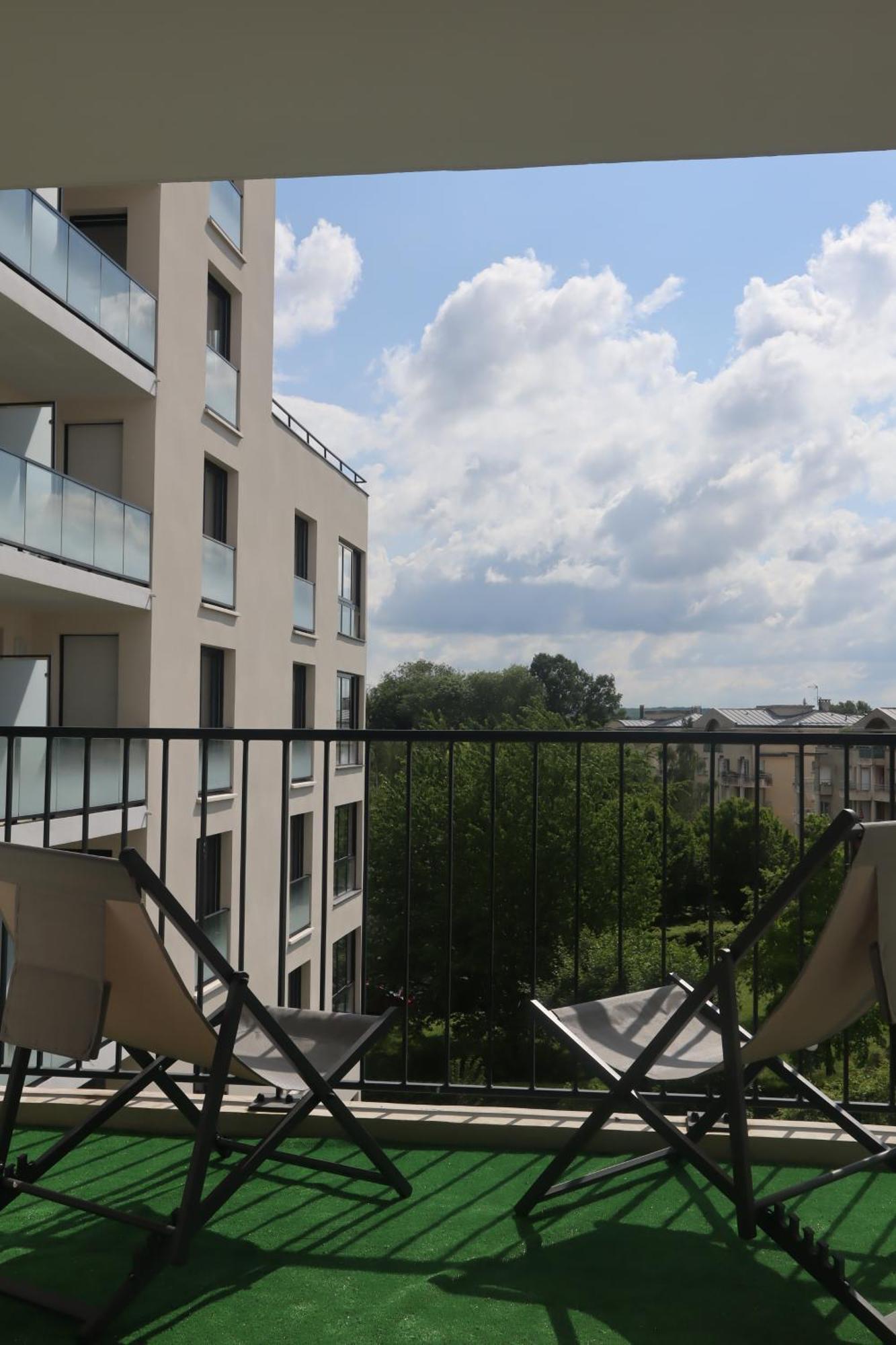 Oh Activ Cergy Aparthotel Buitenkant foto
