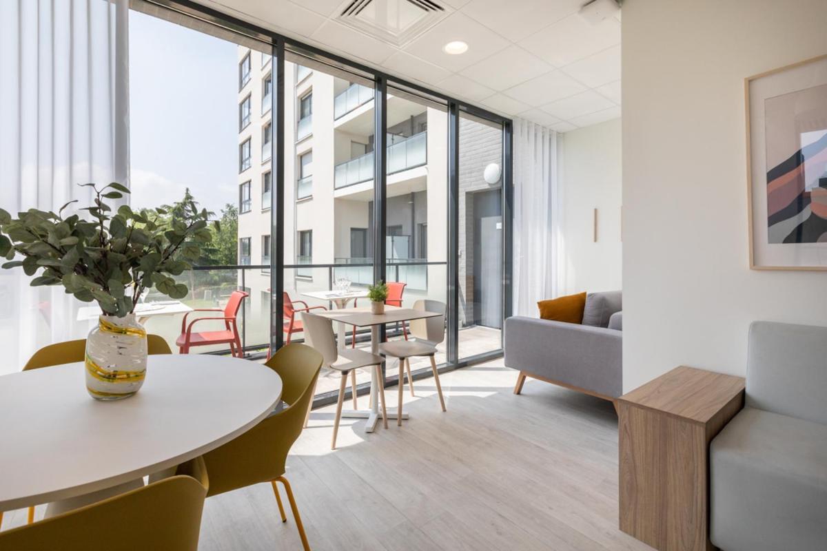 Oh Activ Cergy Aparthotel Buitenkant foto