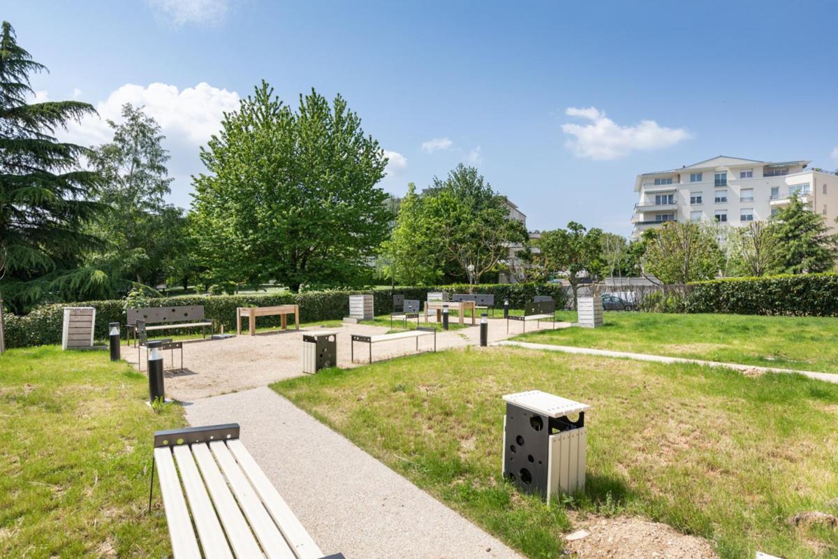 Oh Activ Cergy Aparthotel Buitenkant foto